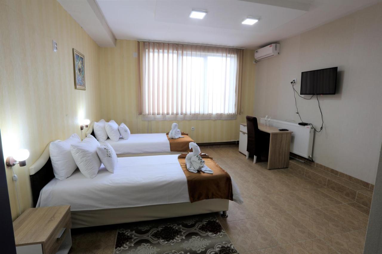 Garni Hotel Saradis Крушевац Екстер'єр фото