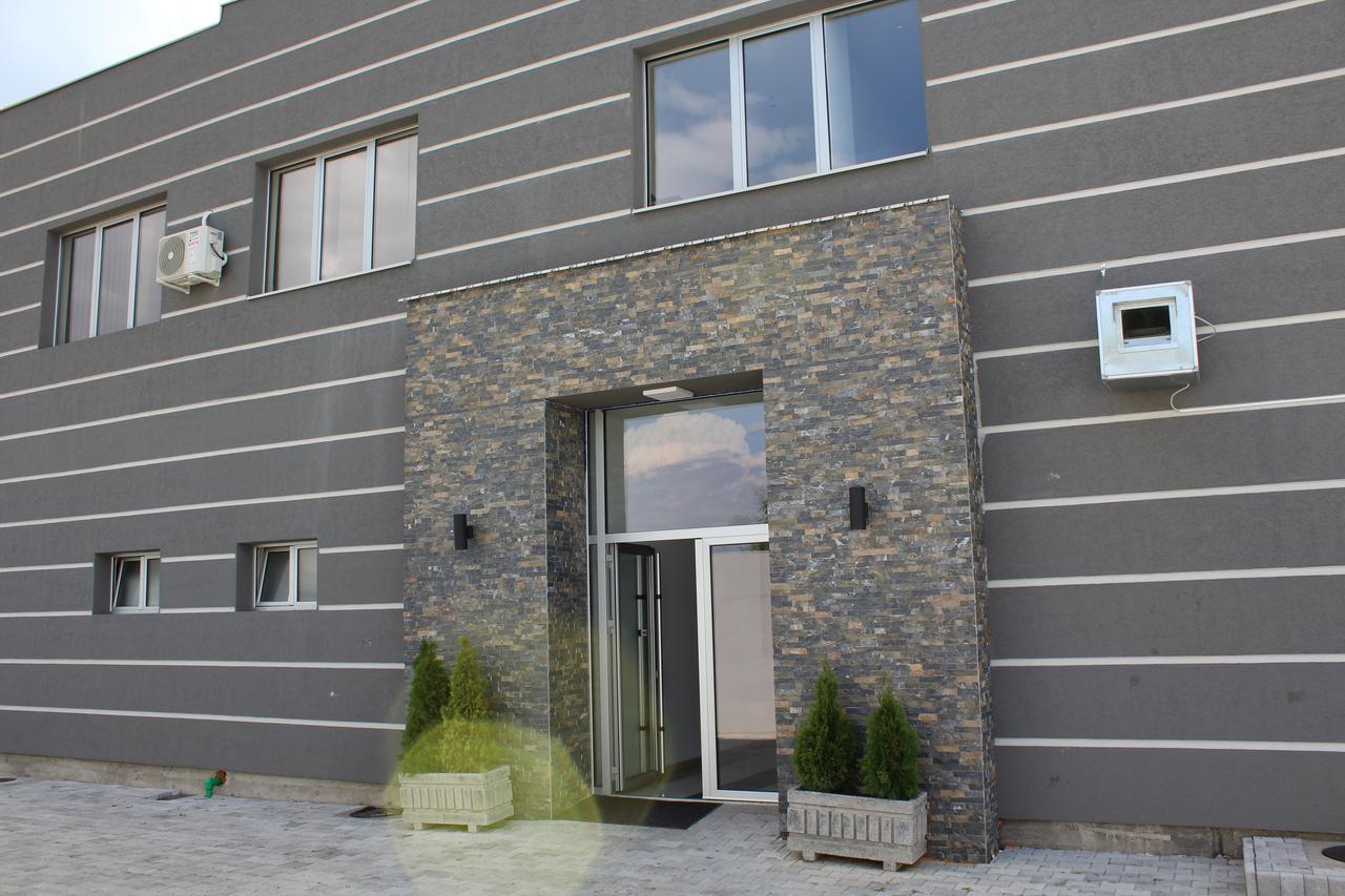 Garni Hotel Saradis Крушевац Екстер'єр фото