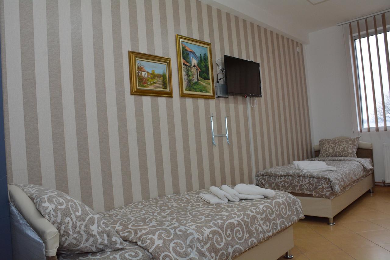 Garni Hotel Saradis Крушевац Екстер'єр фото