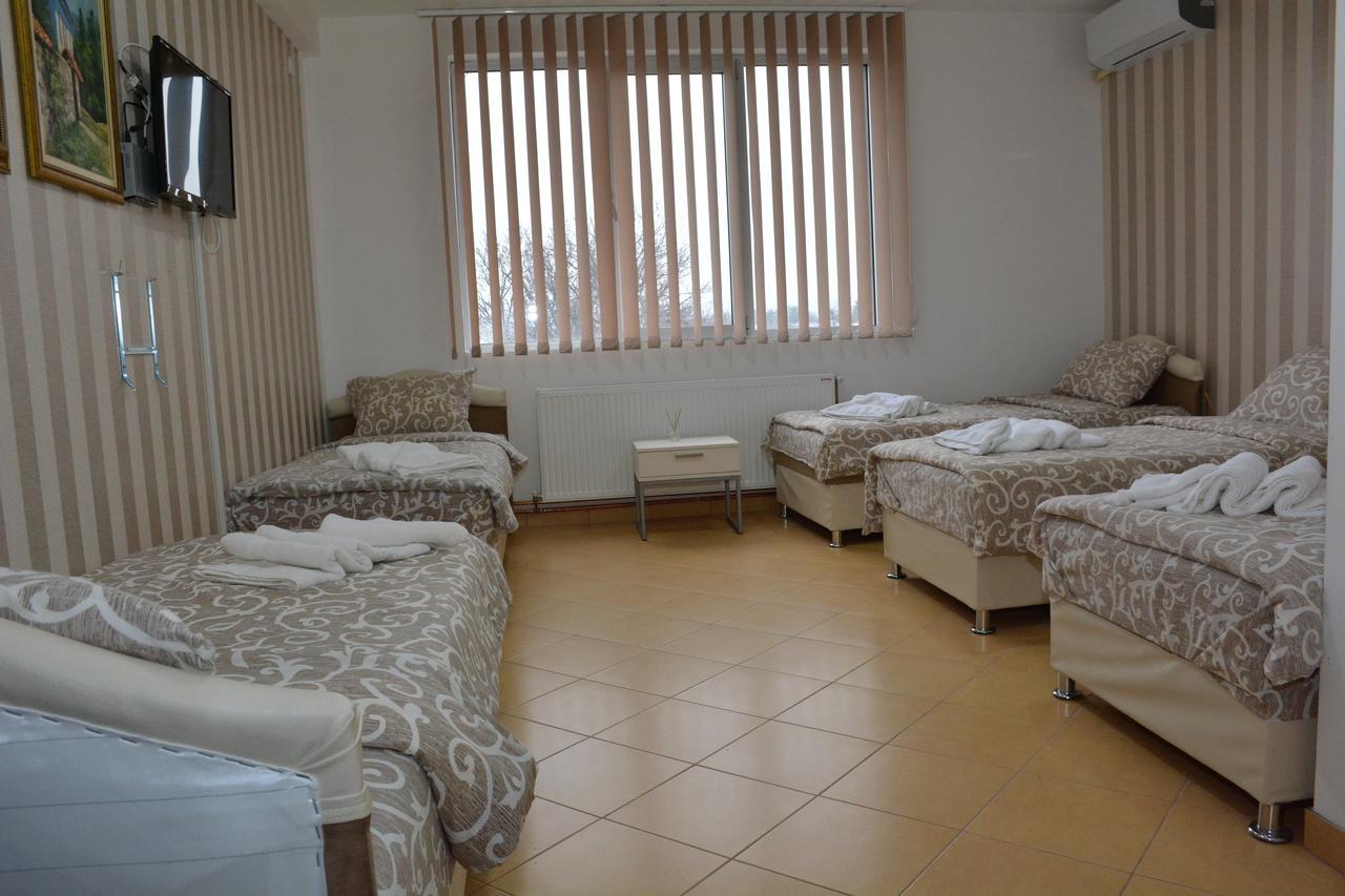 Garni Hotel Saradis Крушевац Екстер'єр фото
