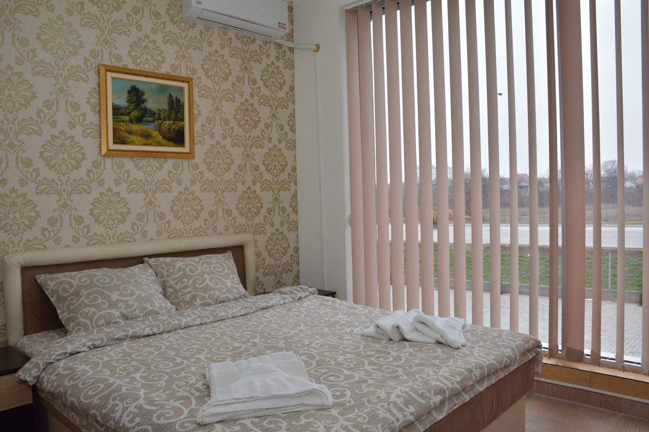 Garni Hotel Saradis Крушевац Екстер'єр фото