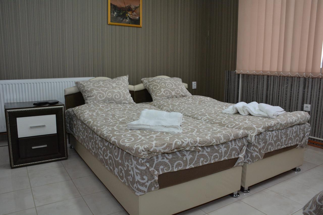 Garni Hotel Saradis Крушевац Екстер'єр фото