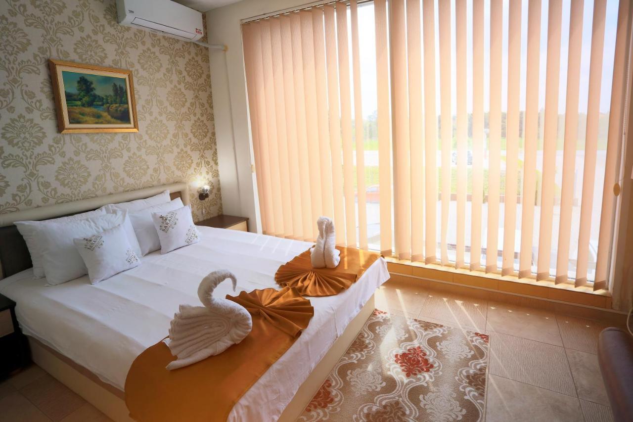 Garni Hotel Saradis Крушевац Екстер'єр фото